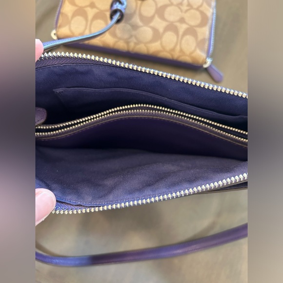 Coach cross body and matching wallet - Picture 3 of 6